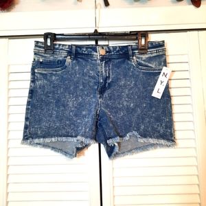 New York laundry distressed shorts sz 11 NWT *A1